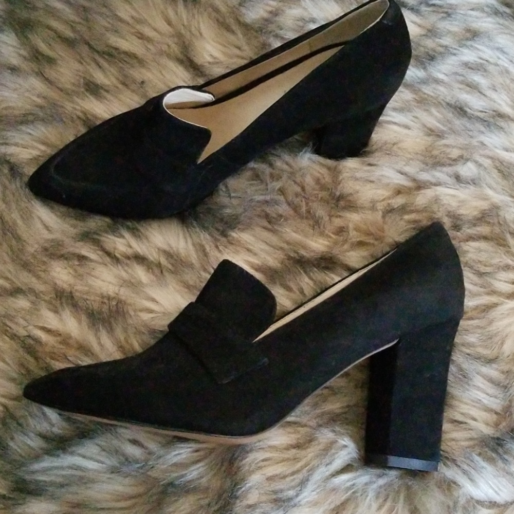 Shoes - Picture 3 of 4